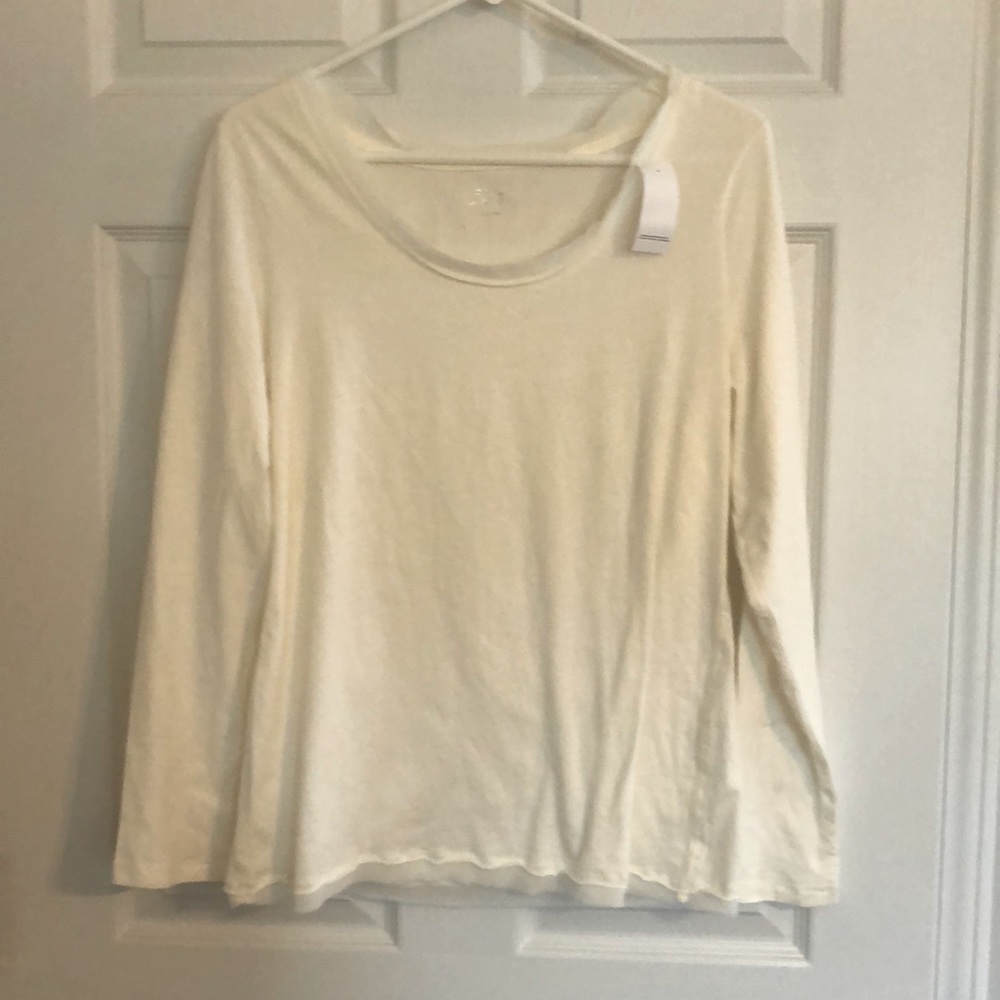 Loft Winter White top. Large